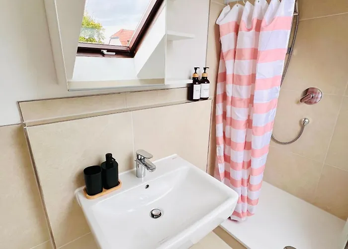 Deluxe Zuffenhausen * Stuttgart