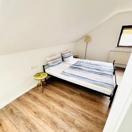 Deluxe Zuffenhausen Apartment