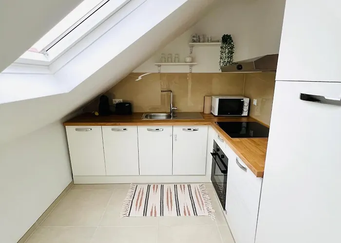 Deluxe Zuffenhausen Апартаменты Штутгарт